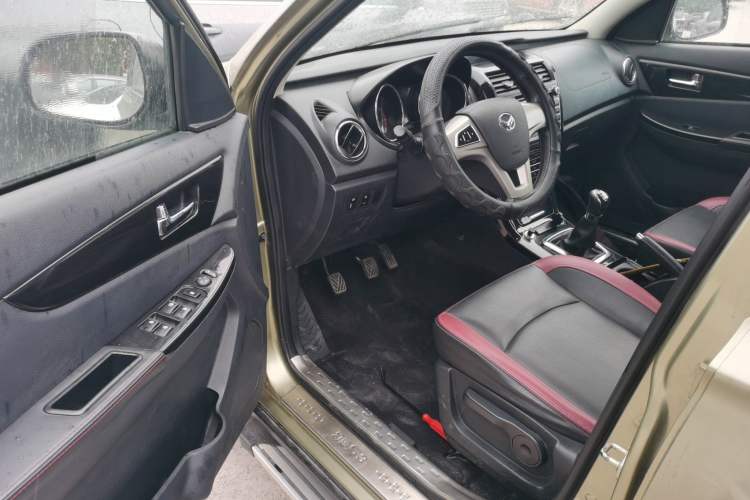 Used HYOSOW S3 2014 1.5L Luxury Version China IV Emission Standard
