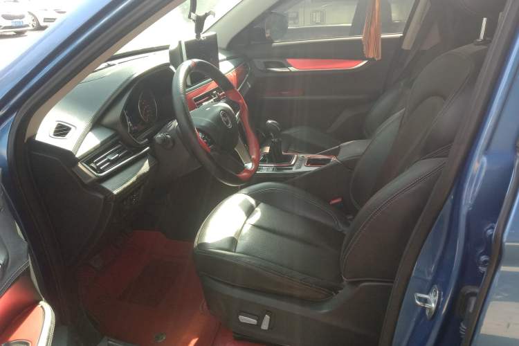 Used Hanteng X5 2018 1.5T Manual Luxury Edition
