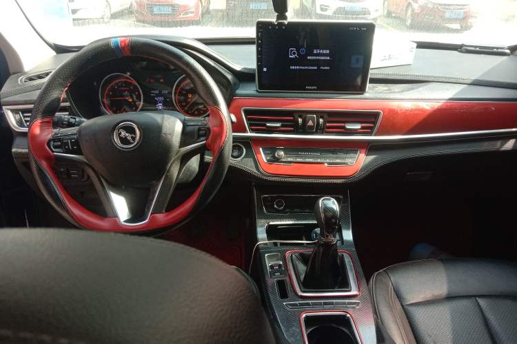 Used Hanteng X5 2018 1.5T Manual Luxury Edition
