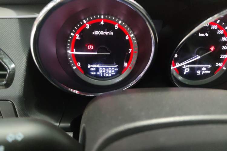 Used Bestune B70 2014 2.0L automatic luxury version
