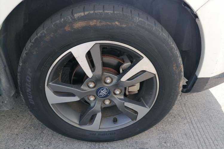 Used FAW Junpai D60 2015 1.8L Automatic Luxury Model
