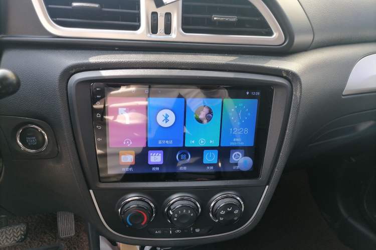 Used FAW Junpai D60 2015 1.8L Automatic Luxury Model
