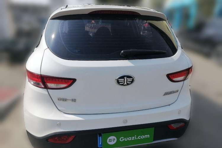 Used FAW Junpai D60 2015 1.8L Automatic Luxury Model
