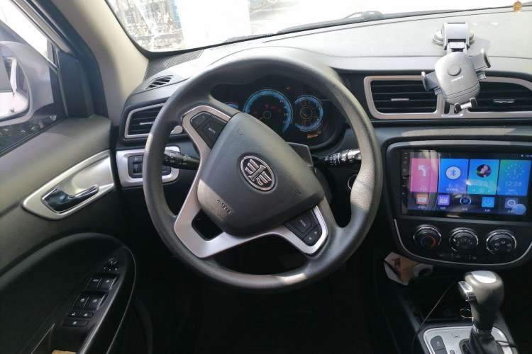 Used FAW Junpai D60 2015 1.8L Automatic Luxury Model
