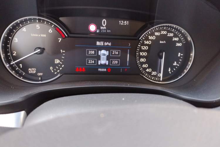 Used Cadillac XT4 2018 28T Two-Wheel Drive Leading Version