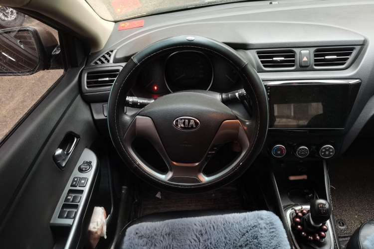 Used Kia K2 2015 Sedan 1.4L MT GLS
