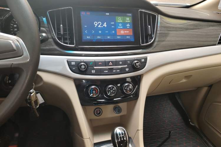 Used Baojun 730 2016 1.5L Manual Comfort Version 7 Seats China V Emission Standard