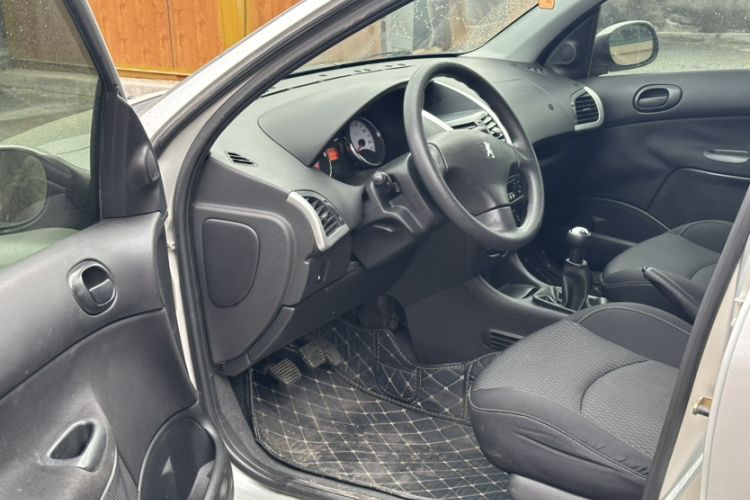 Used Peugeot 207 2011 Sedan 1.4L Manual Yule Edition
