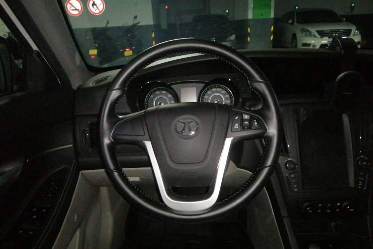 Used BAIC New Energy EU 2017 EU260 Enjoy Edition
