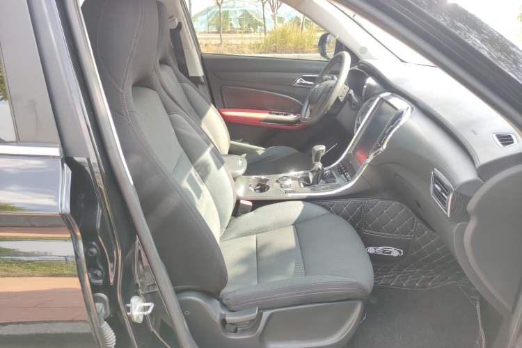 Used Leopaard CS9 2017 1.5L Manual Comfort Model
