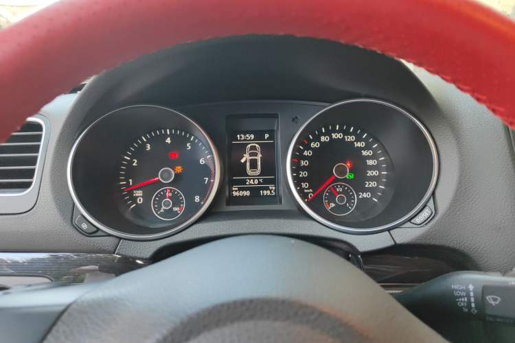 Used Volkswagen Golf 2012 1.4TSI Comfort Convertible Edition
