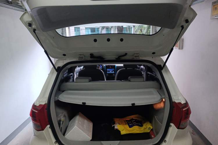 Used BAIC New Energy EV 2015 EV160 Light Edition Trunk