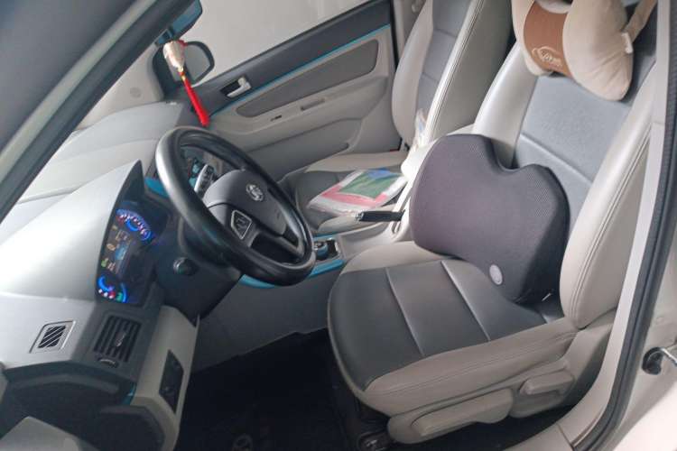 Used BAIC New Energy EV 2015 EV160 Light Edition Left Front Seat