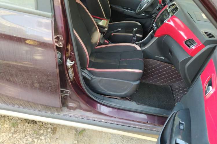 Used Foton Jiatu ix7 2016 1.5L ZhiShang Model
