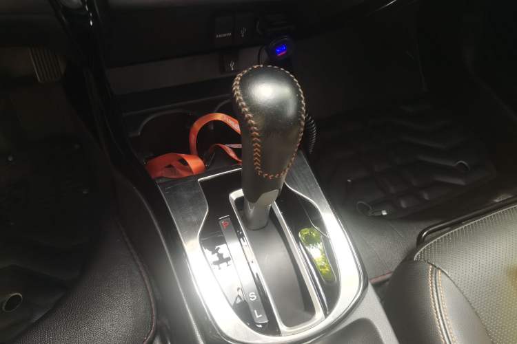 Used Honda Gienia 2017 1.5L CVT Fashion Edition Gear Lever