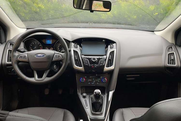 Used Ford Focus 2015 Hatchback EcoBoost 125 Manual – Ultra-Style Edition