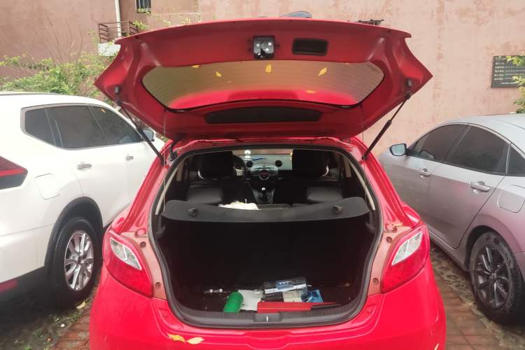 Used Mazda Mazda 2 2011 Xuan Dong 1.5L Manual Value Edition