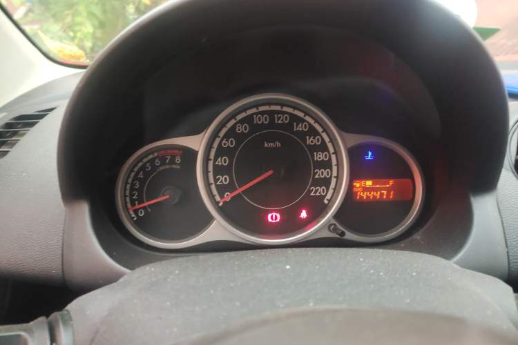 Used Mazda Mazda 2 2011 Xuan Dong 1.5L Manual Value Edition