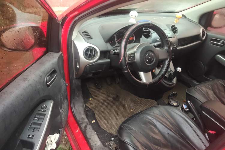 Used Mazda Mazda 2 2011 Xuan Dong 1.5L Manual Value Edition