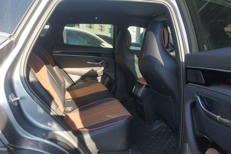 Used BYD Song PLUS New Energy 2021 DM-i 100KM Four-Wheel Drive Flagship PLUS