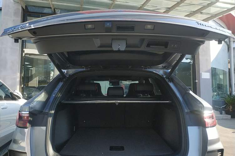 Used BYD Song PLUS New Energy 2021 DM-i 100KM Four-Wheel Drive Flagship PLUS