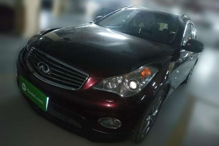 Used Infiniti QX50 2013 2.5L Two-Wheel-Drive Elegant Edition