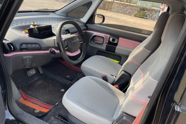 Used Baojun E300 2020 Interstellar Future Edition
