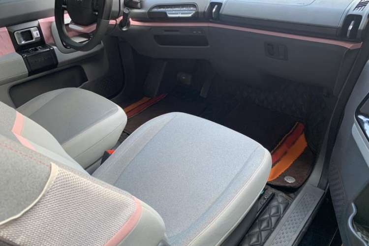 Used Baojun E300 2020 Interstellar Future Edition
