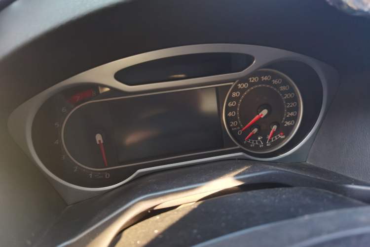 Used Ford Mondeo 2007 2.3L Luxury Sports Model Instrument Cluster