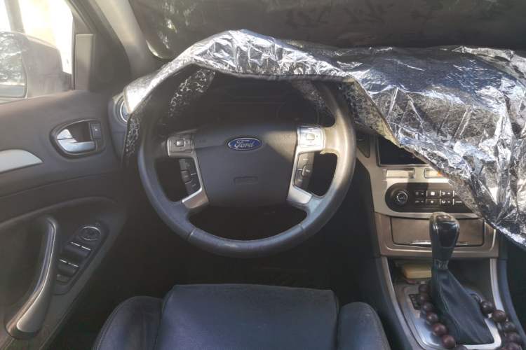 Used Ford Mondeo 2007 2.3L Luxury Sports Model Steering Wheel