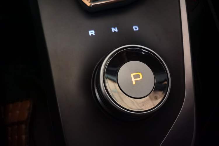 Used Geometry C 2020 Premium Range Version 400 KM C+
