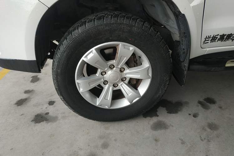 Used JAC T6 2015 2.0L Gasoline Flagship Version HFC4GA3-3D
