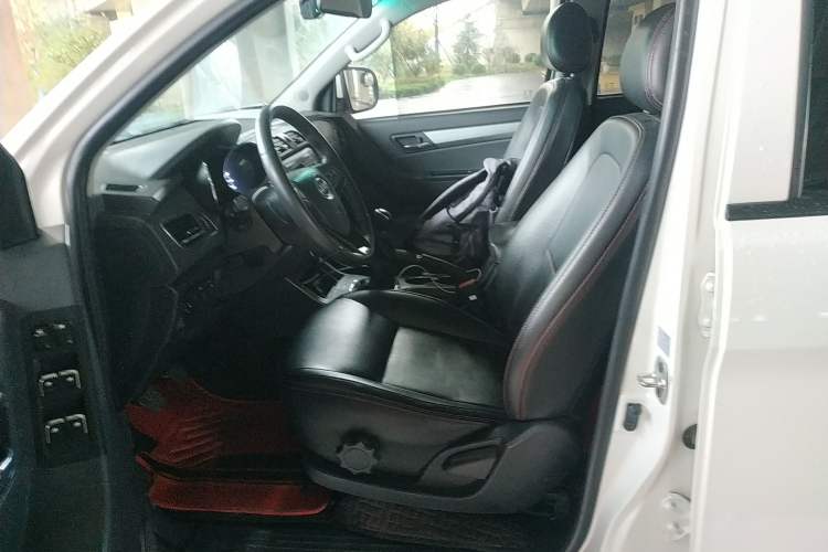 Used JAC T6 2015 2.0L Gasoline Flagship Version HFC4GA3-3D
