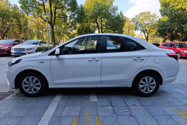 Used Hyundai Verna (older generation) 2017 1.4L Manual Refreshed Version China V Standard
