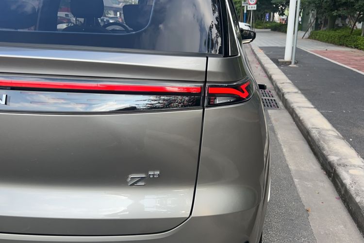 Used Hycan Z03 2022 620 km Range Trendy Cool Version 160 kW 76.8 kWh