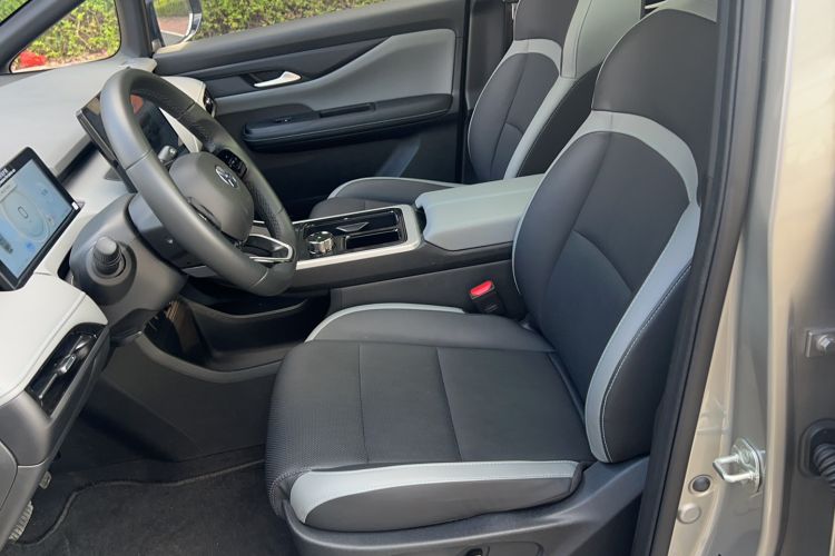 Used Hycan Z03 2022 620 km Range Trendy Cool Version 160 kW 76.8 kWh