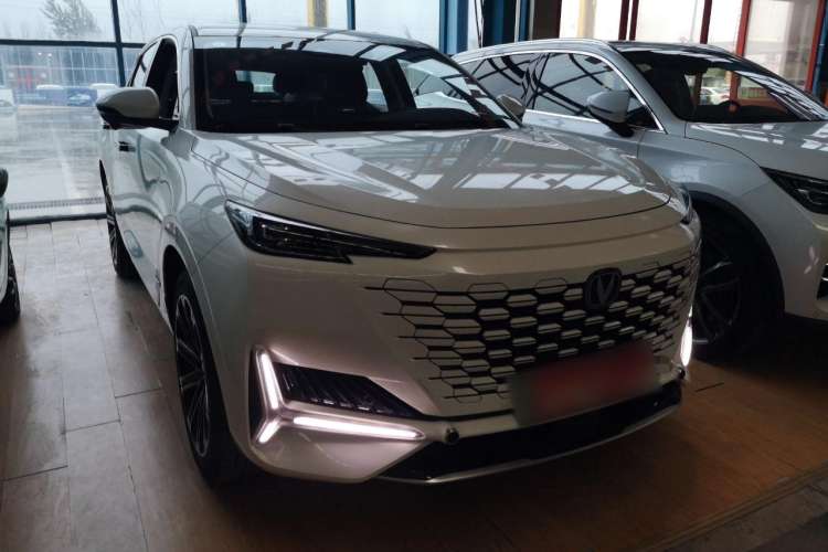 Used Changan UNI-K iDD 2023 Smart Electric iDD 1.5T 135km Smart Leading Model
