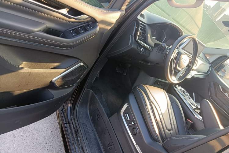 Used SAIC MAXUS G20 2020 2.0T Gasoline Automatic Luxury Edition