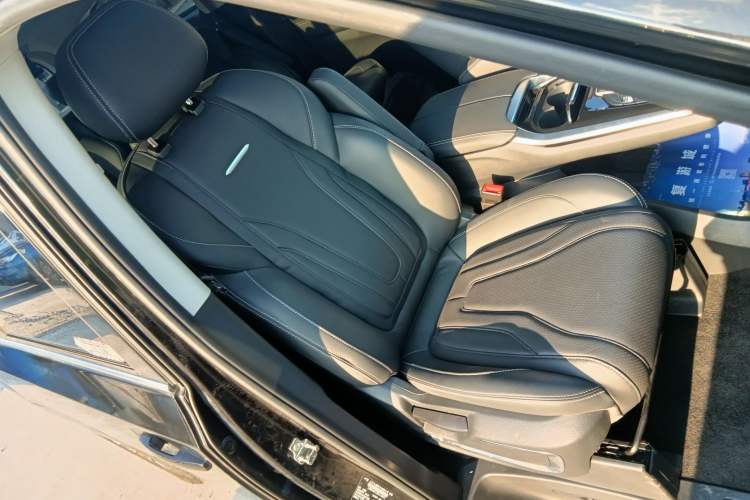 Used SAIC MAXUS G20 2020 2.0T Gasoline Automatic Luxury Edition