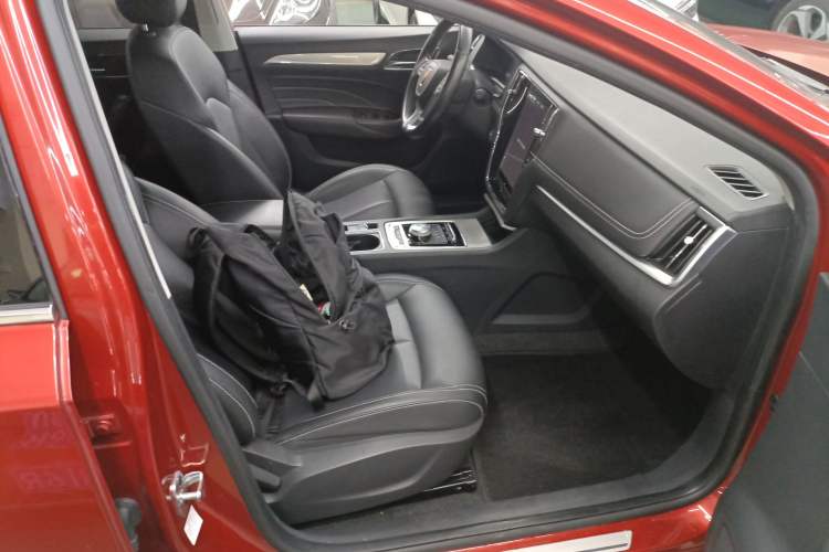 Used Roewe i6 New Energy 2017 45T Hybrid Connect & Smart Enjoyment Edition
