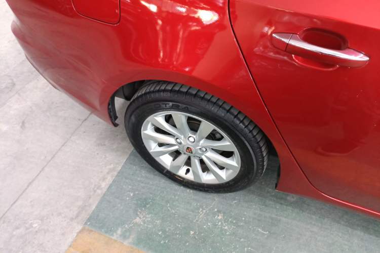 Used Roewe i6 New Energy 2017 45T Hybrid Connect & Smart Enjoyment Edition
