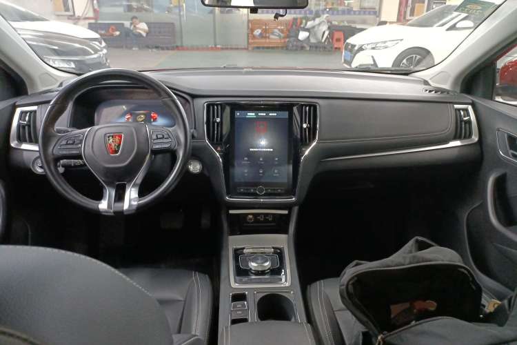 Used Roewe i6 New Energy 2017 45T Hybrid Connect & Smart Enjoyment Edition
