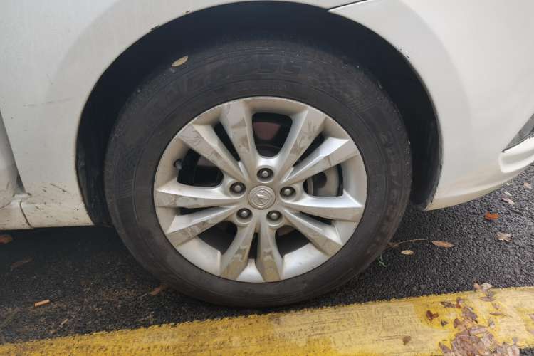 Used CHANGAN Eado New Energy 2016 Pure Electric Deluxe Model Right Front Wheel Hub