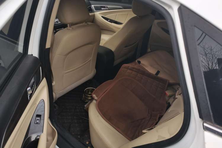 Used CHANGAN Eado New Energy 2016 Pure Electric Deluxe Model Left Rear Seat