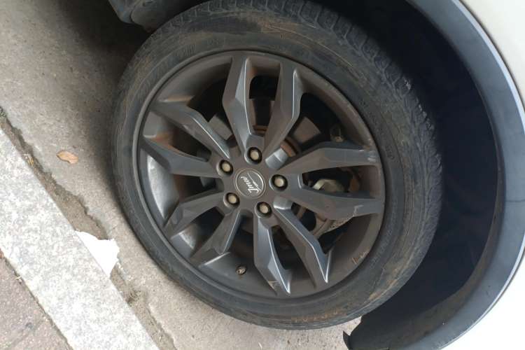 Used JMEV Ezi EX5 2018 Joyful Edition
