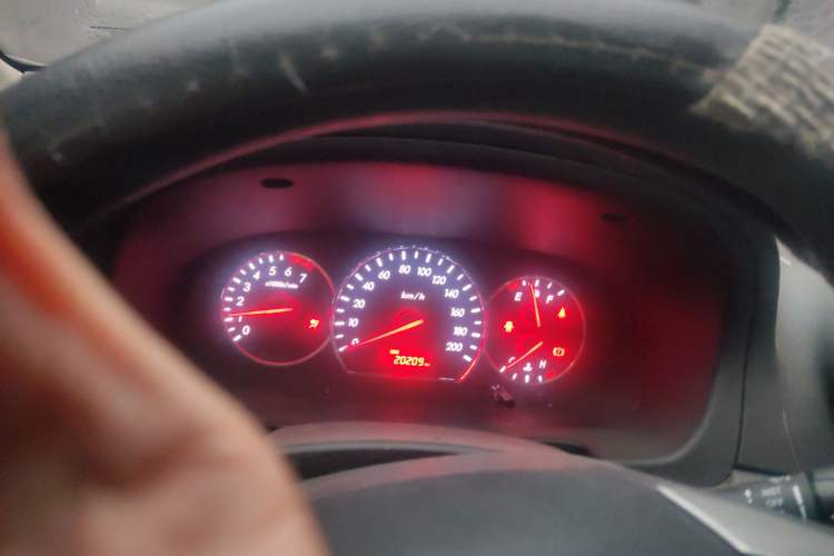 Used Changan Alsvin V3 2015 1.4L Manual Warm-Hearted Model China V Standard