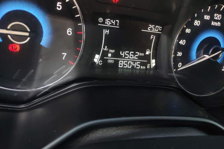 Used Dongfeng Fengon 580 2017 1.8L Manual Comfort Model
