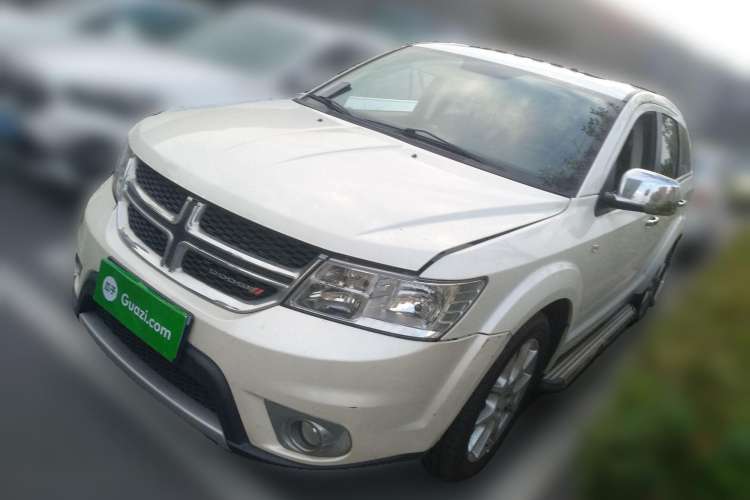 Used Dodge Journey 2013 2.4L Two-Wheel Drive Luxury Version