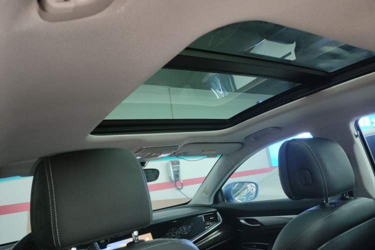 Used Geely Auto Emgrand GT New Energy 2018 1.5T PHEV Yaoxiang Edition Headliner