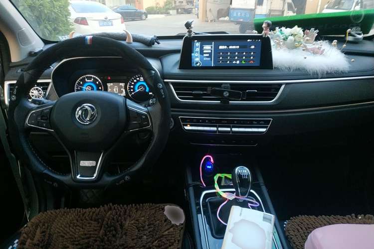 Used Dongfeng Fengon 580Pro 2020 220T Manual Yuling Edition